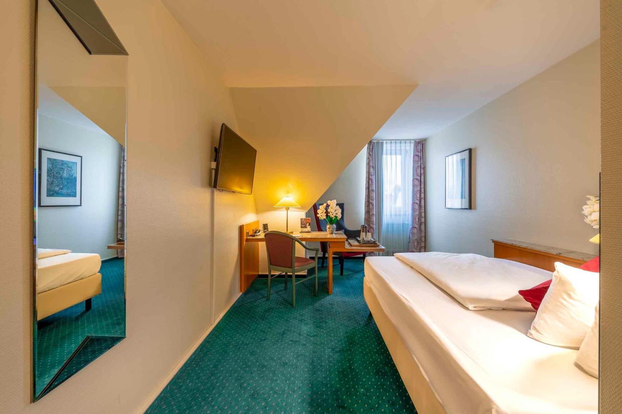 Plaza Inn Blankenburg Ditzingen, Sure Hotel Collection Ngoại thất bức ảnh